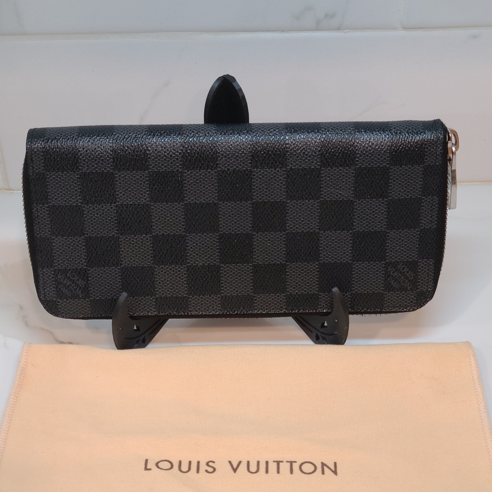 Louis Vuitton NWOT Damier Graphite Checkered Wallet Zip Around - Picture 2 of 15